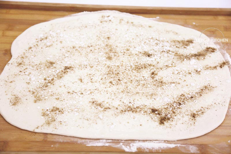 烙饼干硬？那是方法不对，试试这种，用凉水和面，照样软软的