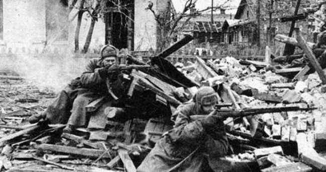 美国再次出手，向乌克兰提供46亿美元武器！俄反应为何如此大？