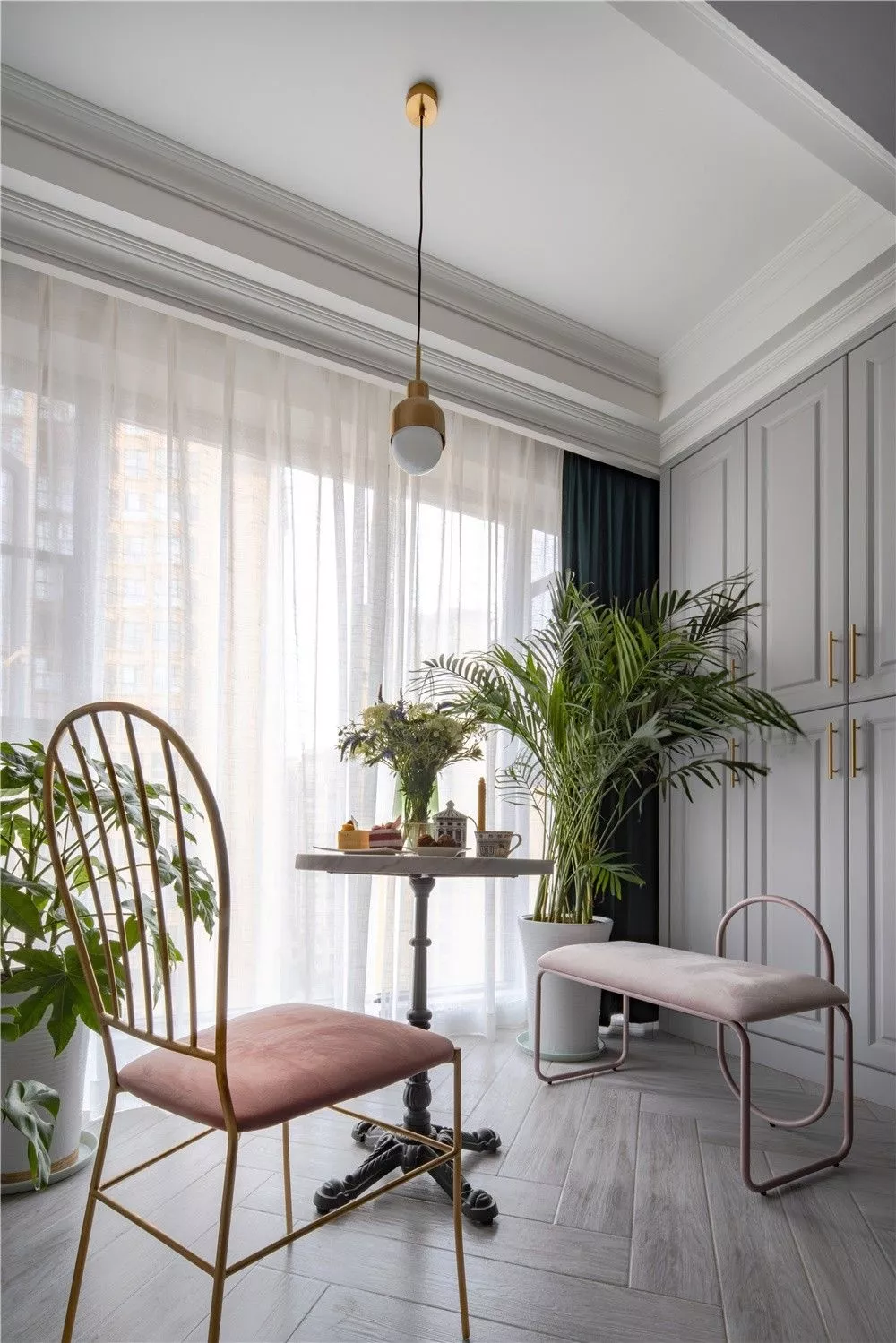 你要在客厅和阳台之间装门？赶紧先停下来！