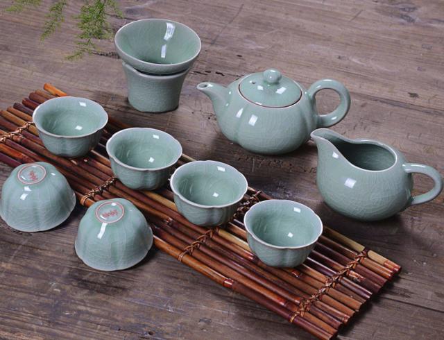 有钱人都会在家中装一个中式茶室，待客聊天，尽显生活品味