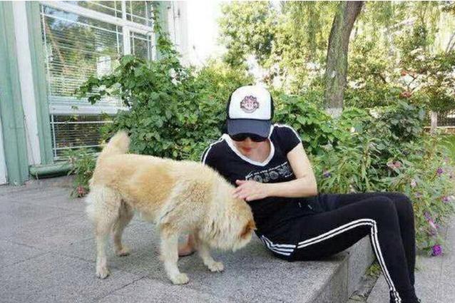 刘晓庆晒出自己的豪宅，如今活得像18岁女生一样，太令人羡慕了