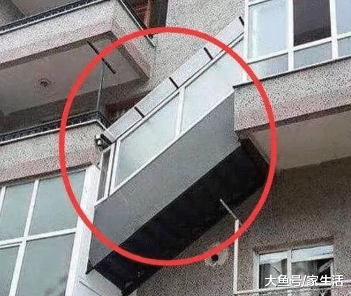 阳台切记不要这样装修，师傅一看就说不好，别等入住才知危险