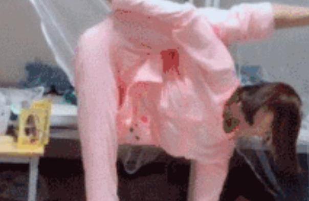 爆笑GIF图：舞蹈系女生能给你的生活带来更多的可能