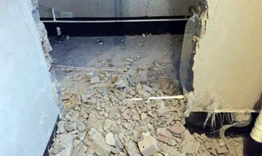 只是让师傅砸一个门洞，却把业主给气坏了，并且损失也很大