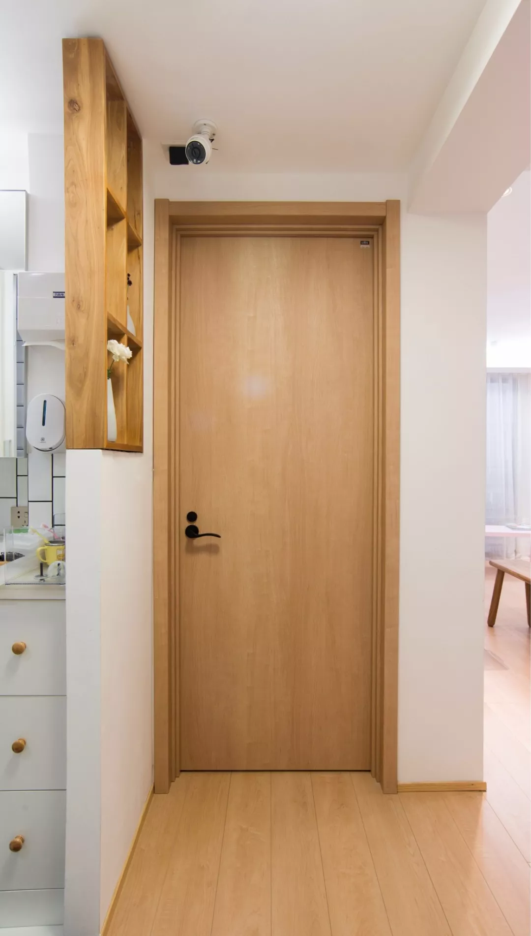 别纠结小户型用什么房门了，这几款都挺好看的