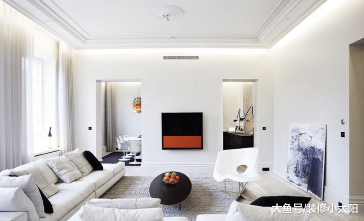 家里装修不要做传统吊顶了，聪明人喜欢装这种代替，省钱又环保