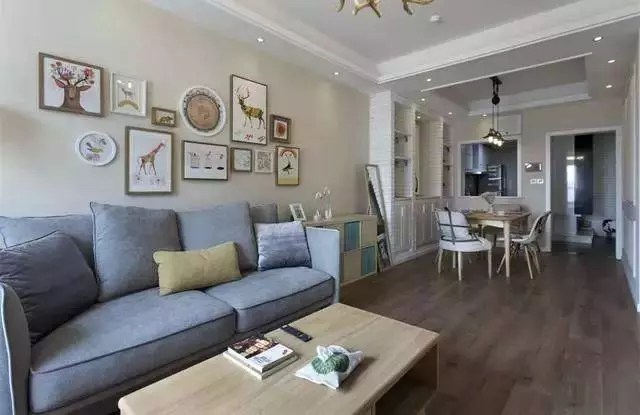 温馨舒适的木地板，小户型应该如何去挑选和搭配它？