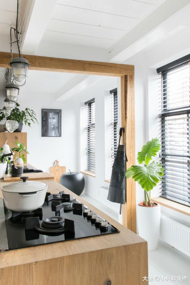 未来装修墙面都不刷漆了，现在时髦刷水泥墙，住一辈子都不发霉