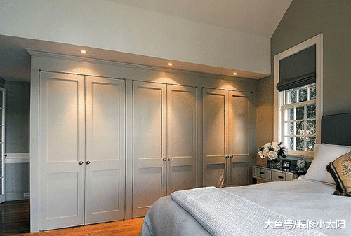 越来越多人卧室不买衣柜，现在更流行这样设计，后悔发现晚了