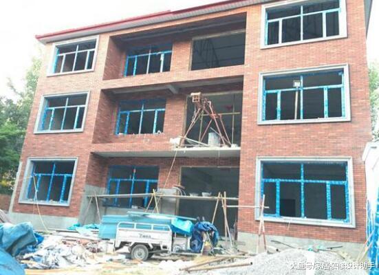 砸30万建无梁无柱、预制板、钢架钢板屋顶, 完工后却成全村最大笑话
