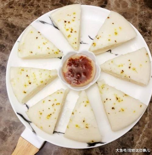 秋天了孩子就爱这早餐，手不碰面就能做，搅一搅蒸一蒸，又香又甜