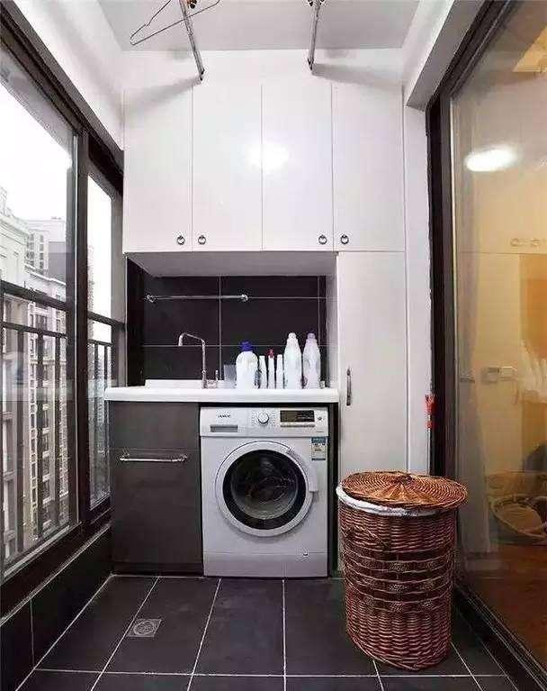 洗衣机放阳台好，还是卫生间好，我家后悔放错生锈了！