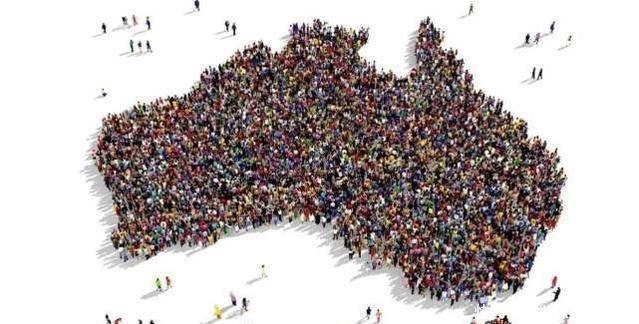 中国的房子越建越多, 到现在总共能住下多人?