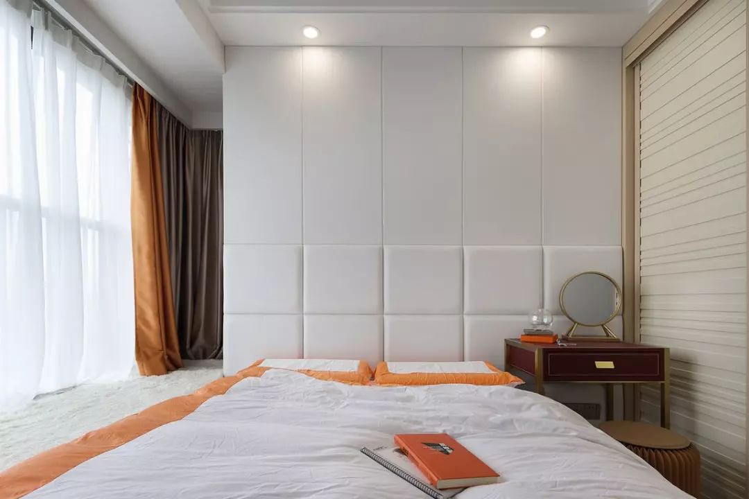 100㎡现代轻奢，蓝白配的优雅，安静雅致