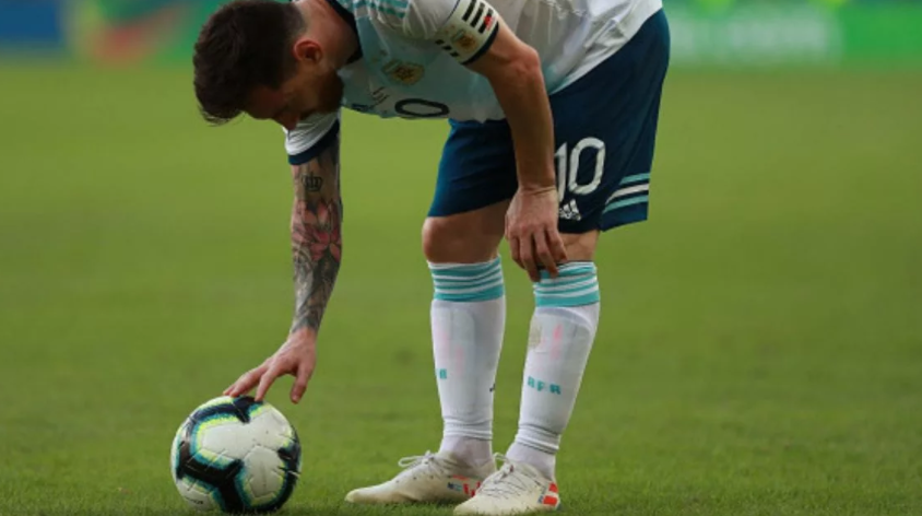 阿根廷击败委内瑞拉晋级半决赛，梅西糟糕表现归咎于球场条件