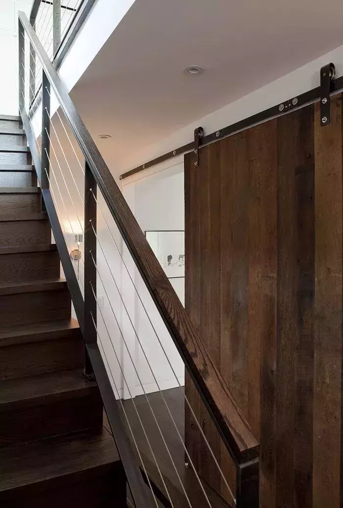 有楼梯的房子，该如何才能把它变得美观又实用