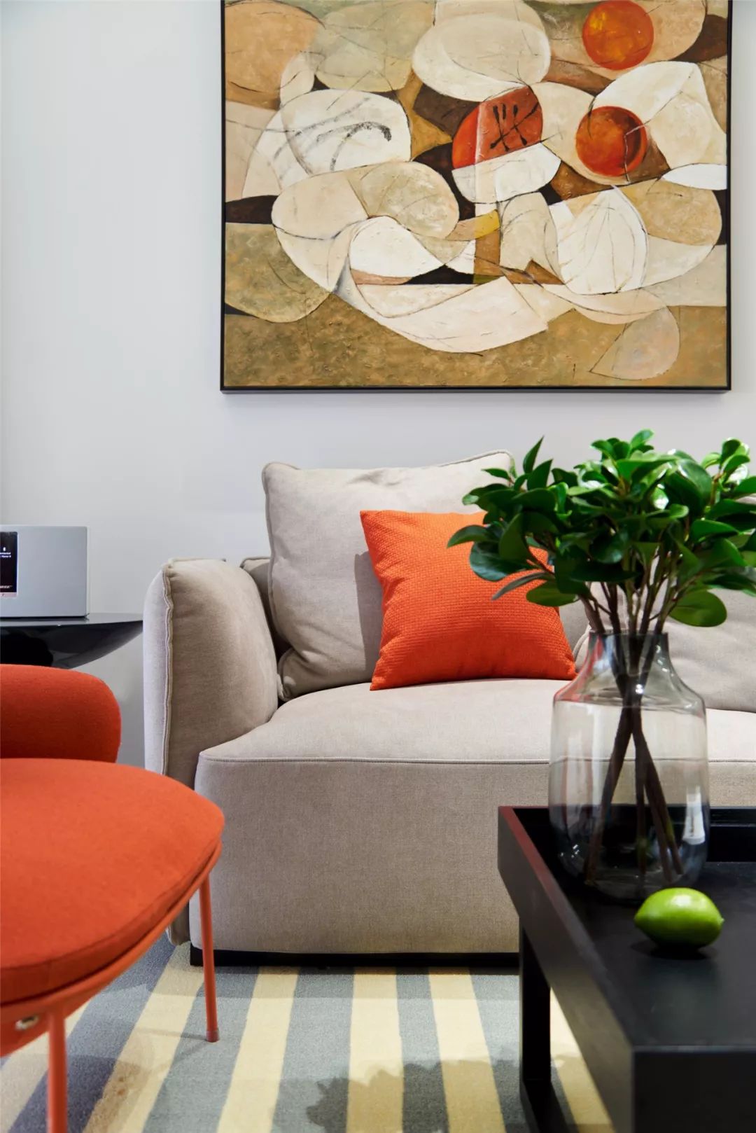 100㎡现代宜家，简洁空间+活泼软装，让空间充满舒适感