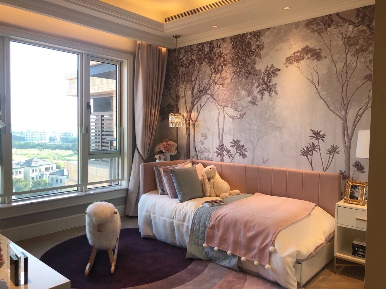 躺在浴缸里看江！一盏灯10多万，揭秘岛尖2000万豪宅