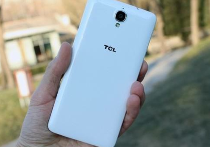 美国手机市场再变化，苹果不再是销量之王，两匹国产黑马进入前五