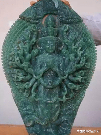 ＂翡翠的价值到底有多高，带你看看那些天价翡翠＂