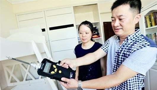 新房子别再用蜂窝煤除甲醛！建议用这种净石活性炭，能快速清光甲醛