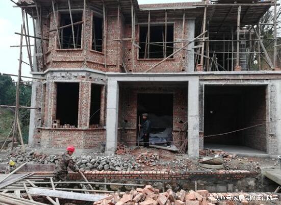 城里首付64万买一套、农村30万建一栋，感觉人生达到了巅峰啊