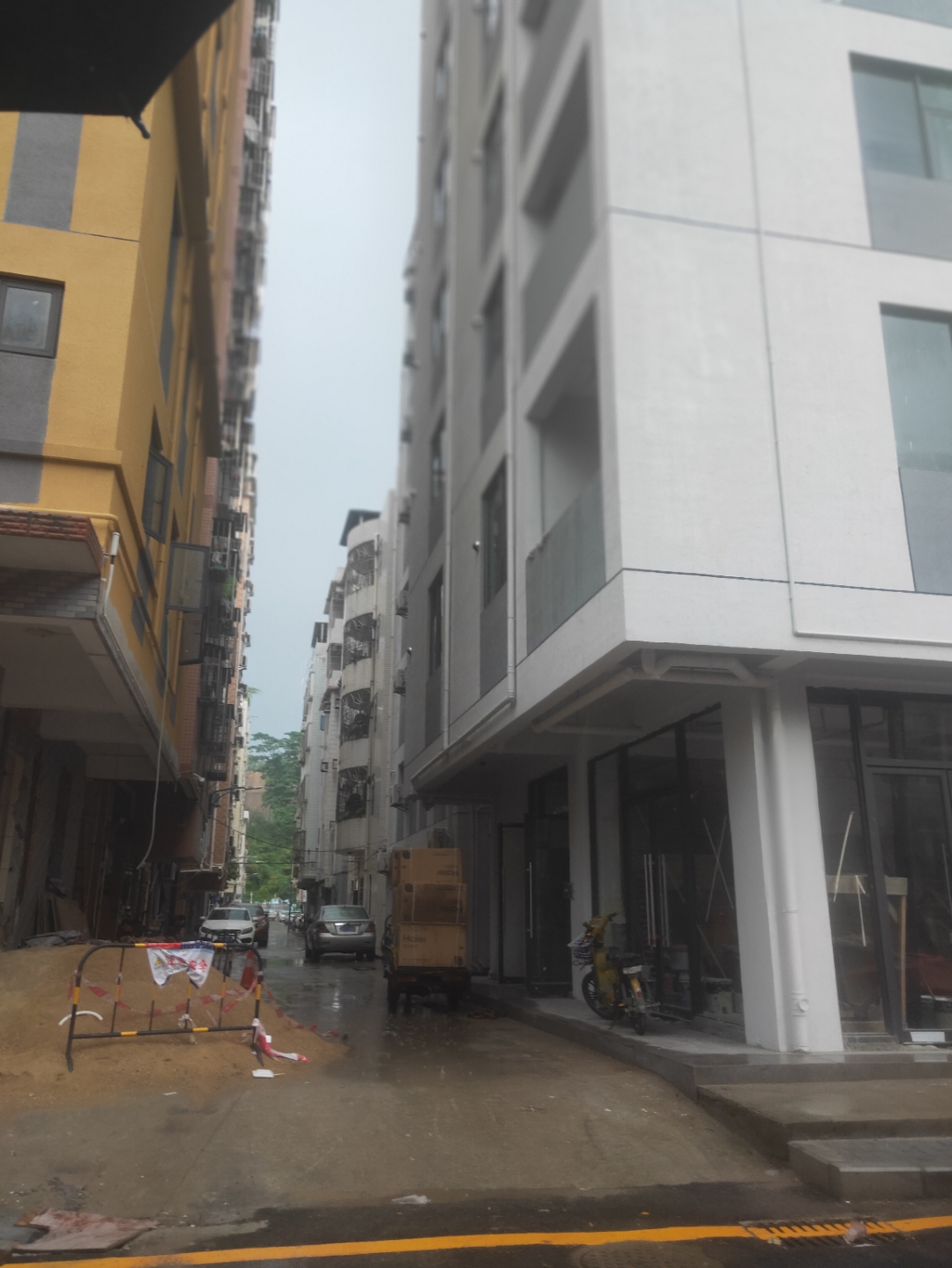 深圳甘坑新村，一个让人又爱又恨的城中村，想过搬走却舍不得