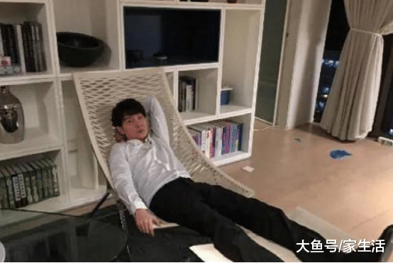 带你参观冯绍峰的豪宅，家里布置很温馨，看来准备好儿子出生了