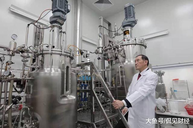 富人开始老了？融创向清华捐款10亿，未来富人或率先破100岁