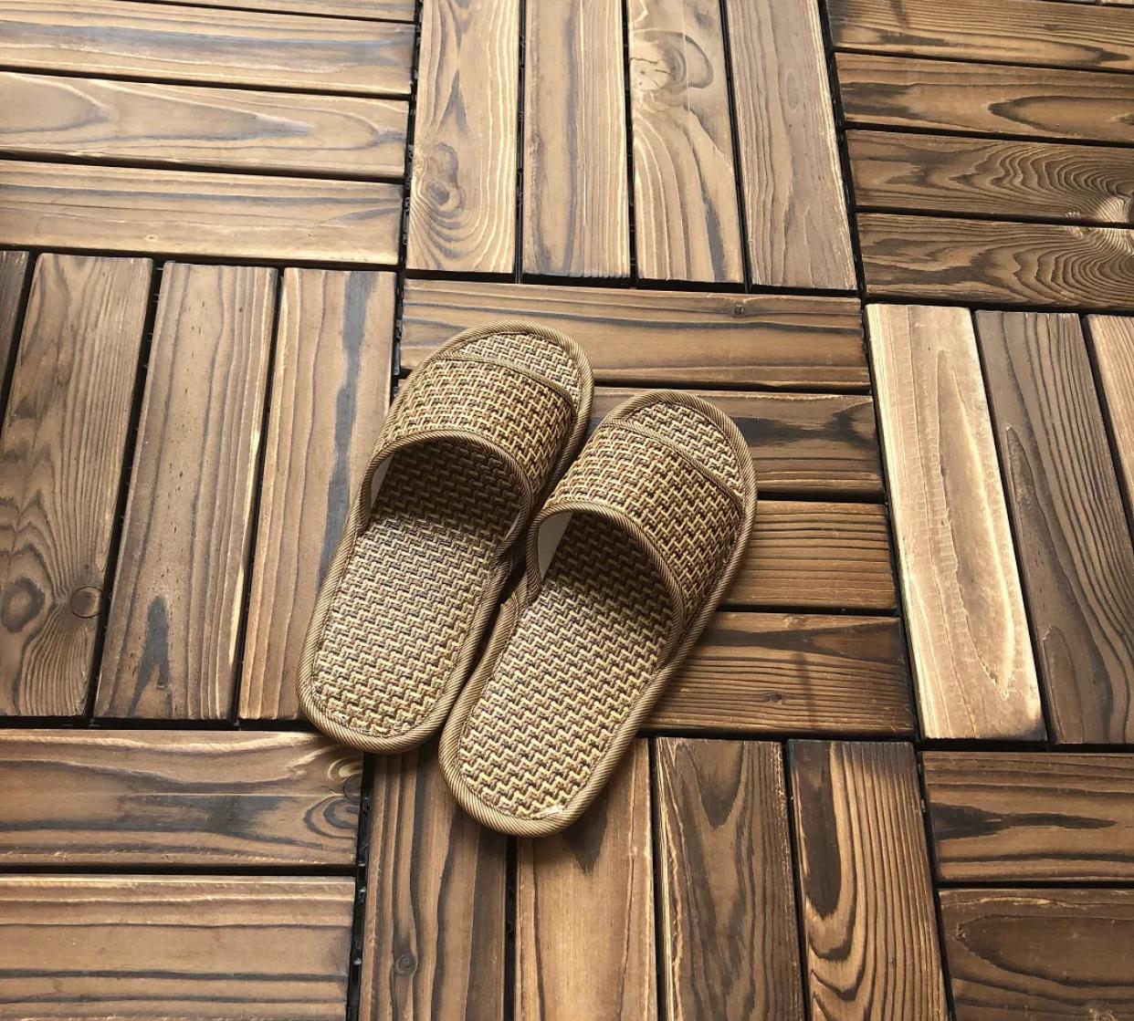 她家新房把客厅打造成影音室，不要电视机，露天阳台真羡慕，晒晒