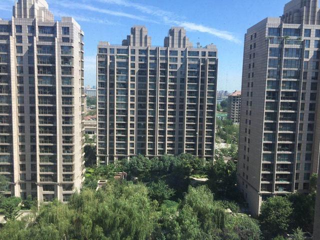 越来越多人不愿买房，但为什么还会开盘秒售空？背后竟有这般操作