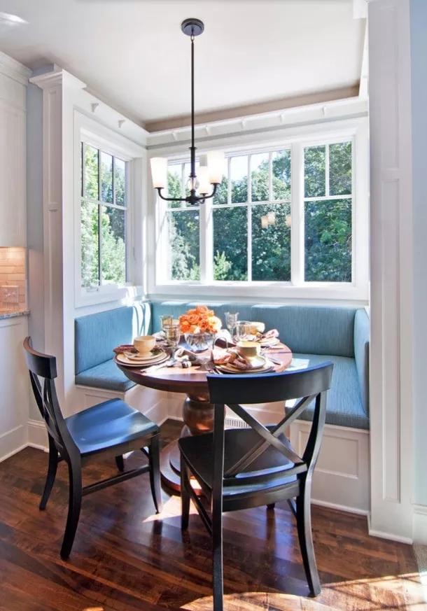 房子装修做一个这样的飘窗，柜子+床+书桌都有了，实用、颜值高！