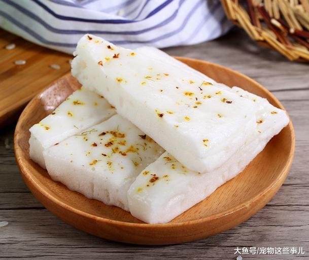 秋天了孩子就爱这早餐，手不碰面就能做，搅一搅蒸一蒸，又香又甜