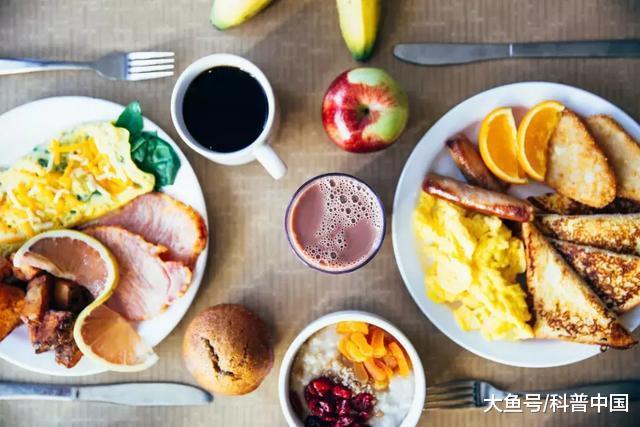 餐桌上常见的饮料，不要随意多喝！这些危害你一定想不到