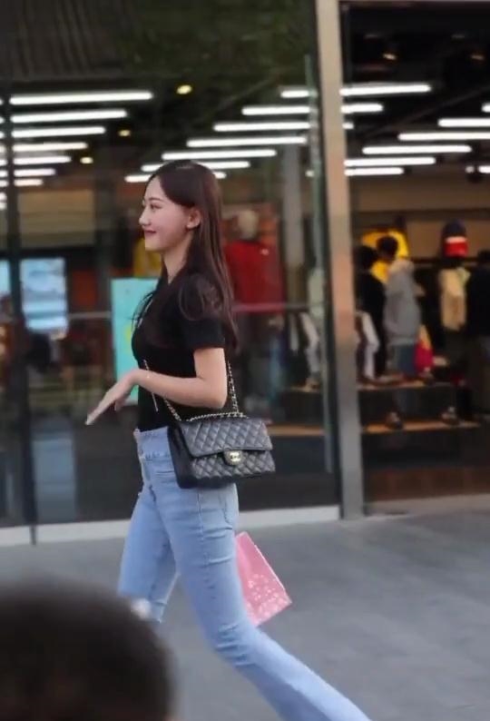 摄影：与气质少妇度过愉快的一天