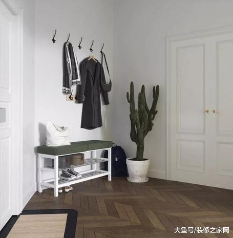 73平米两室两厅，全屋都用玻璃门，看起来太舒服了