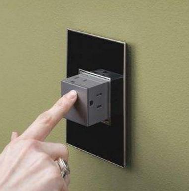 厨房越来越流行装这种插座，一个能顶几个用，电器再多也不愁