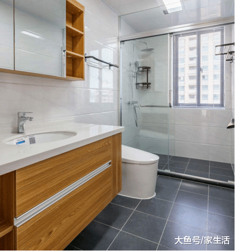 家里装过两套新房，总结出卫生间装修几个要点，这样装才实用