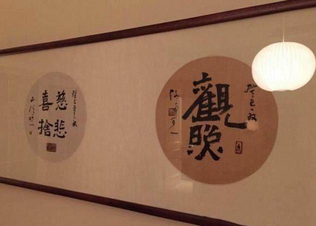 参观周杰住的豪宅，院子还带泳池，没拍戏多年了，哪来钱买豪宅？