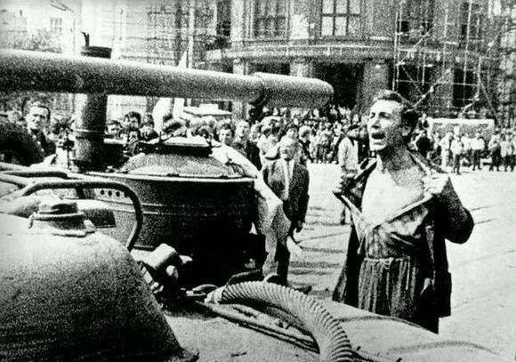 二战后，苏联入侵了哪些国家，其中有三个是自己盟国