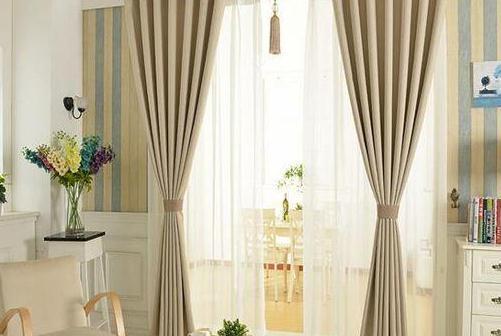 客厅和卧室记得要挂这种窗帘, 帮着家里增加光亮, 美观又大气