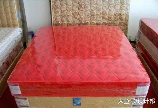 不撕床垫膜后果竟这么恐怖? 怪不得最近我鼻炎复发身体瘙痒!