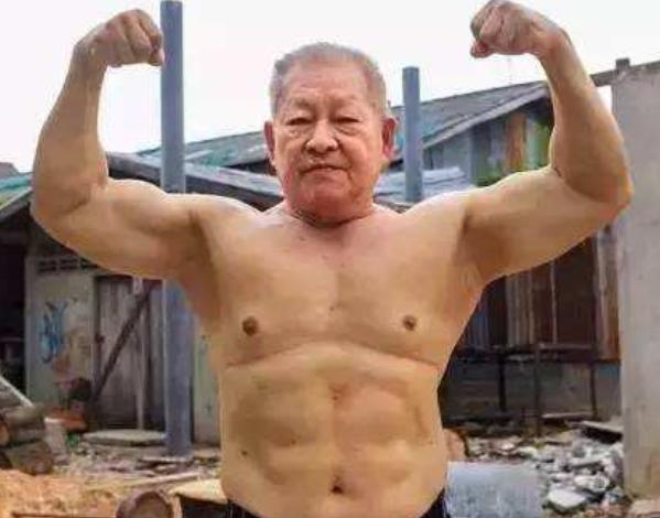 男人过了55，不管有钱没钱，建议拿下这“硬工具，胜过去健身房
