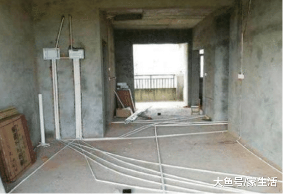 工人装修如果这样帮你布置水电，连验收也可以免了，直接给工钱吧