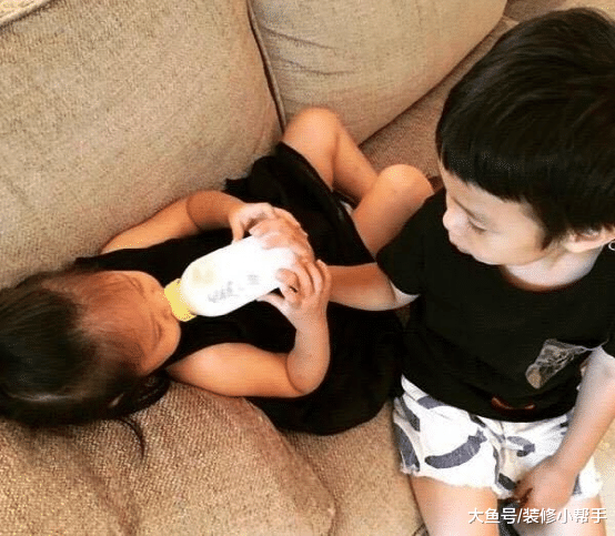 参观邓超现实的豪宅，光是看这个大门设计，就知道不是一般人的家