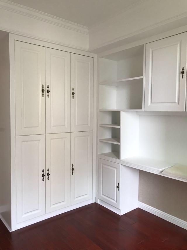 晒晒刚打扫干净的新房，装上灯就很漂亮了，朋友都夸橱柜做得好