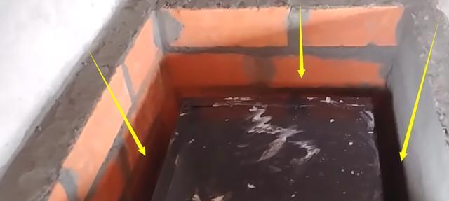 农村柴火灶出了新设计！占地不到1平米，空心砖砌好了，嵌入烤箱好实用