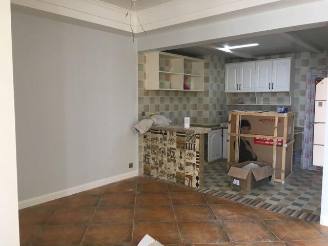 人生一套房子硬装装修终于完工啦，还没打扫干净，邻居参观都说好看