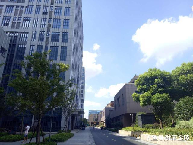 北京商住房成交量进一步下降，为何还需要加强商住房的限购？