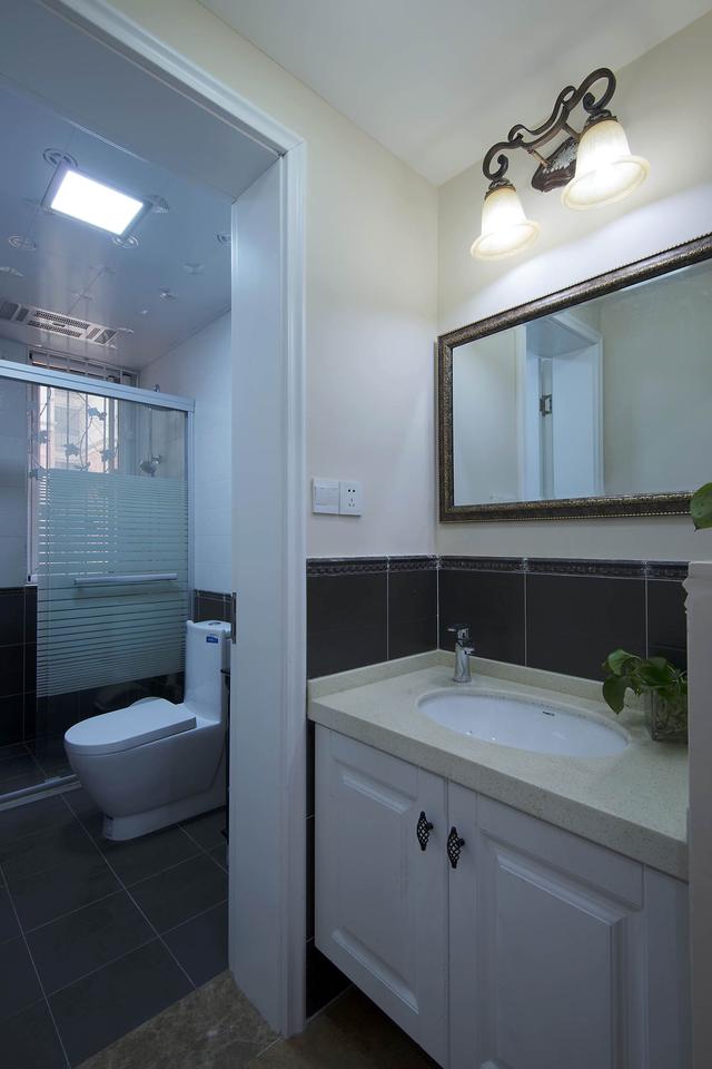 132㎡四居室花18万装修，时尚好看，设计也很到位，真不错